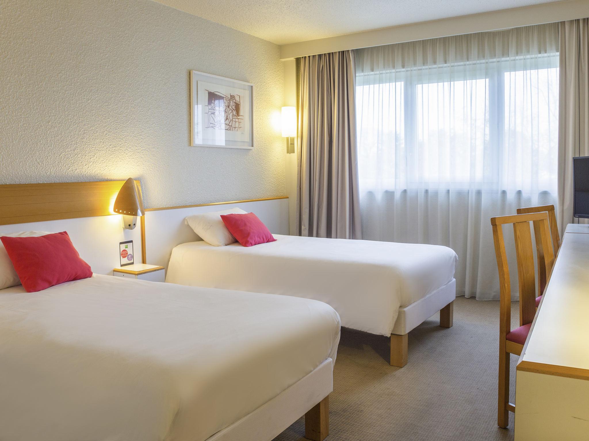 Ibis Styles Tours Sud Hotel Chambray-les-Tours Exterior photo